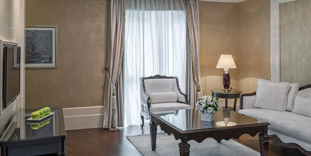PRESIDENTAL SUITE WITH KING SIZE BED 