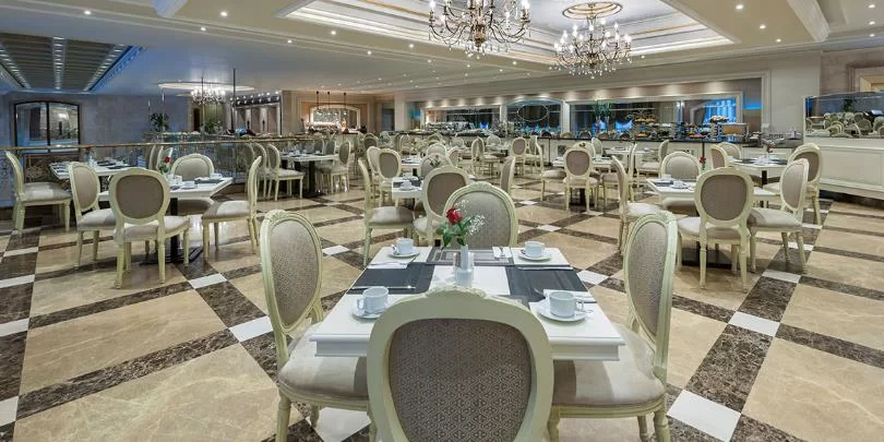 Restaurants & Bars