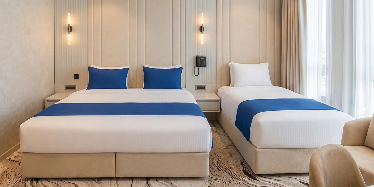 TRENDY ROOM – KING BED & SINGLE BED