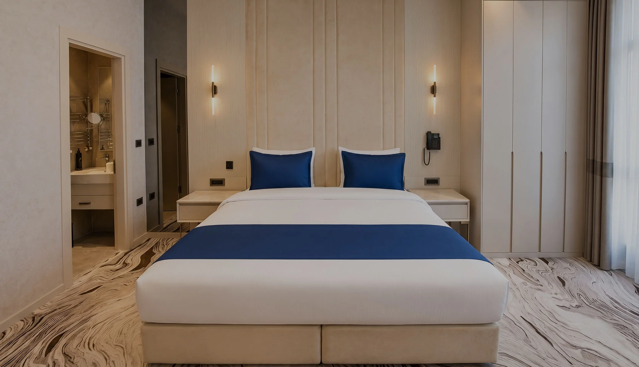TRENDY ROOM WITH KING SIZE BED