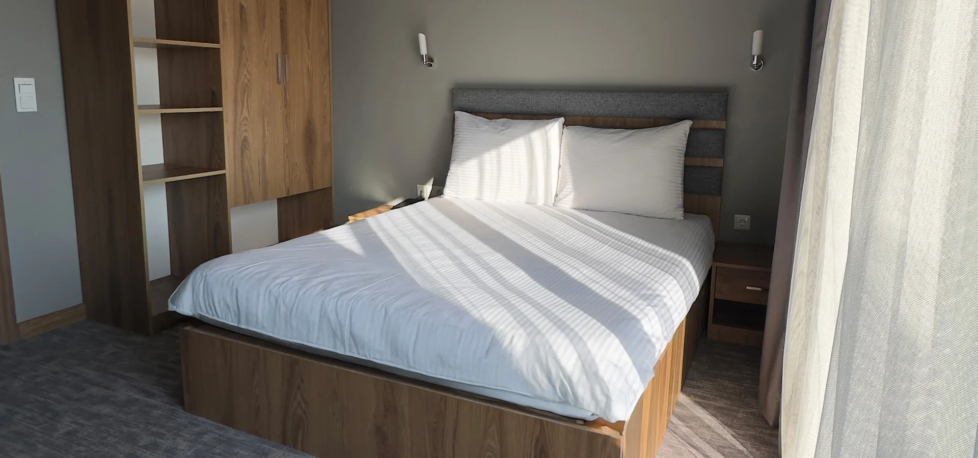 CLASSIC ROOM WITH QUEEN SIZE BED
