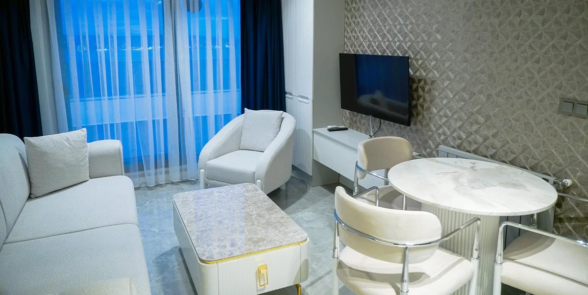 EXECUTIVE SUITE WITH KING SIZE BED, SEA VIEW