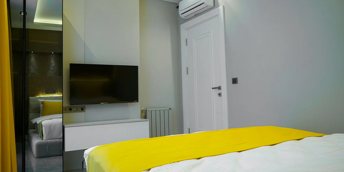 JUNIOR SUITE WITH KING SIZE BED