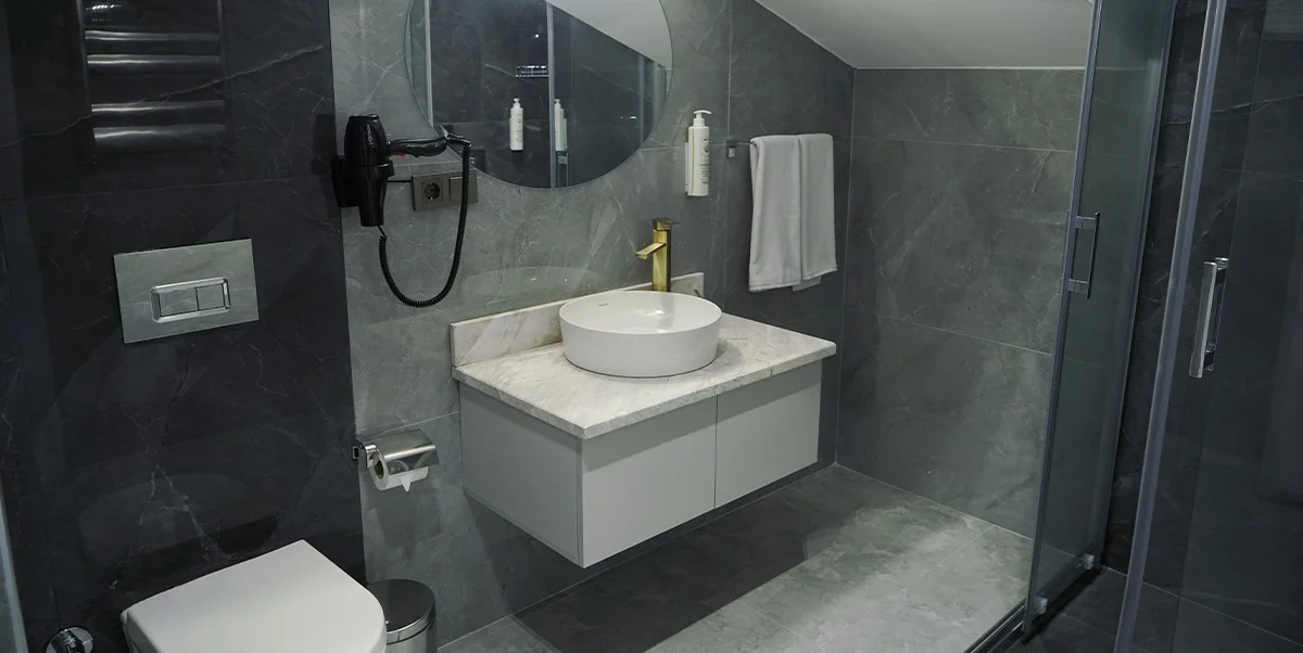 PRESIDENTIAL SUITE WITH KING SIZE BED, SEA VIEW